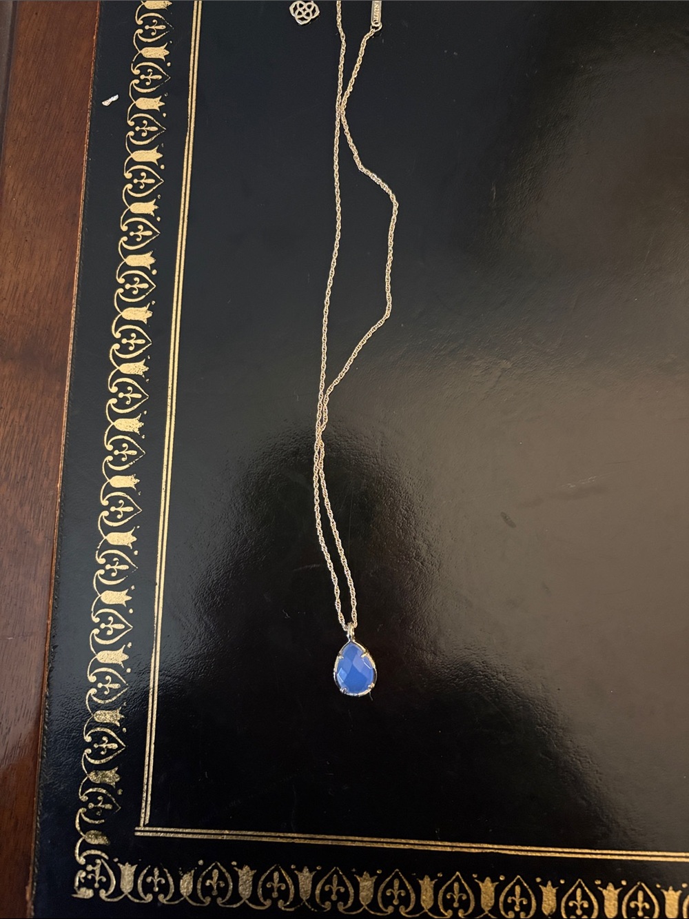Kendra Scott Kiri Pendant Necklace - Never Worn
